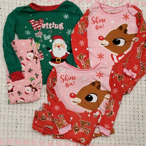 BUNDLED toddler girl Christmas pjs. 3T